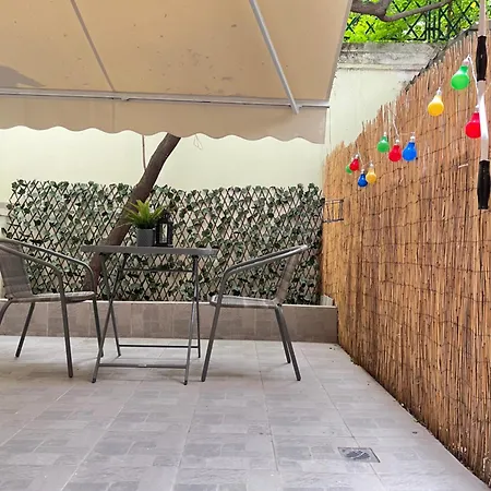 Urban 25sqm Studio With Backyard In Exarcheia * Athens